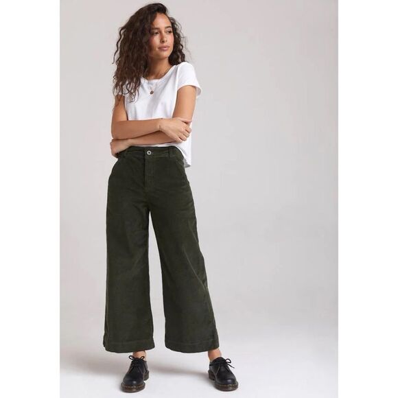 BELLA DAHL - Wide Leg Crop Corduroy Trouser - Picture 1 of 7